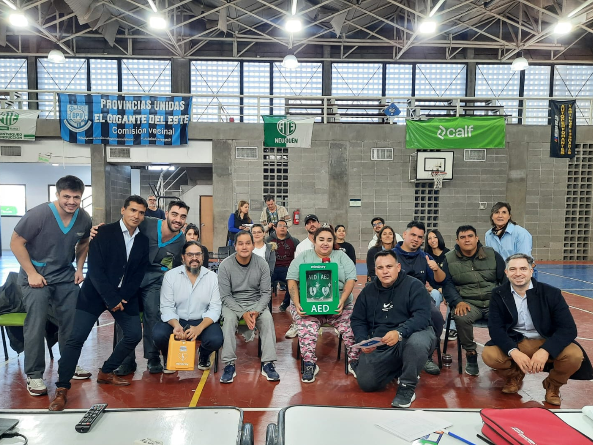 CAPACITACIÓN EN RCP Y DONACIÓN DEA: Gigante del Este